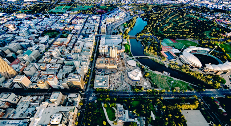 Südaustralien Adelaide von oben Foto SATC Joshua Primiero